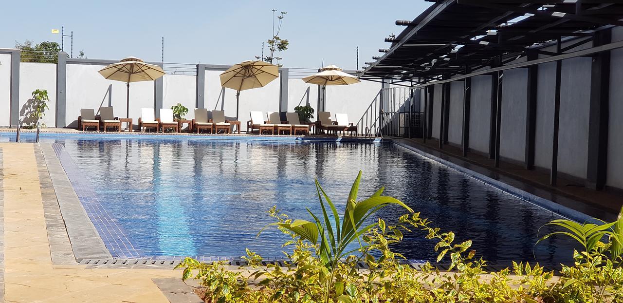 Lymack Suites Nairobi Exteriör bild